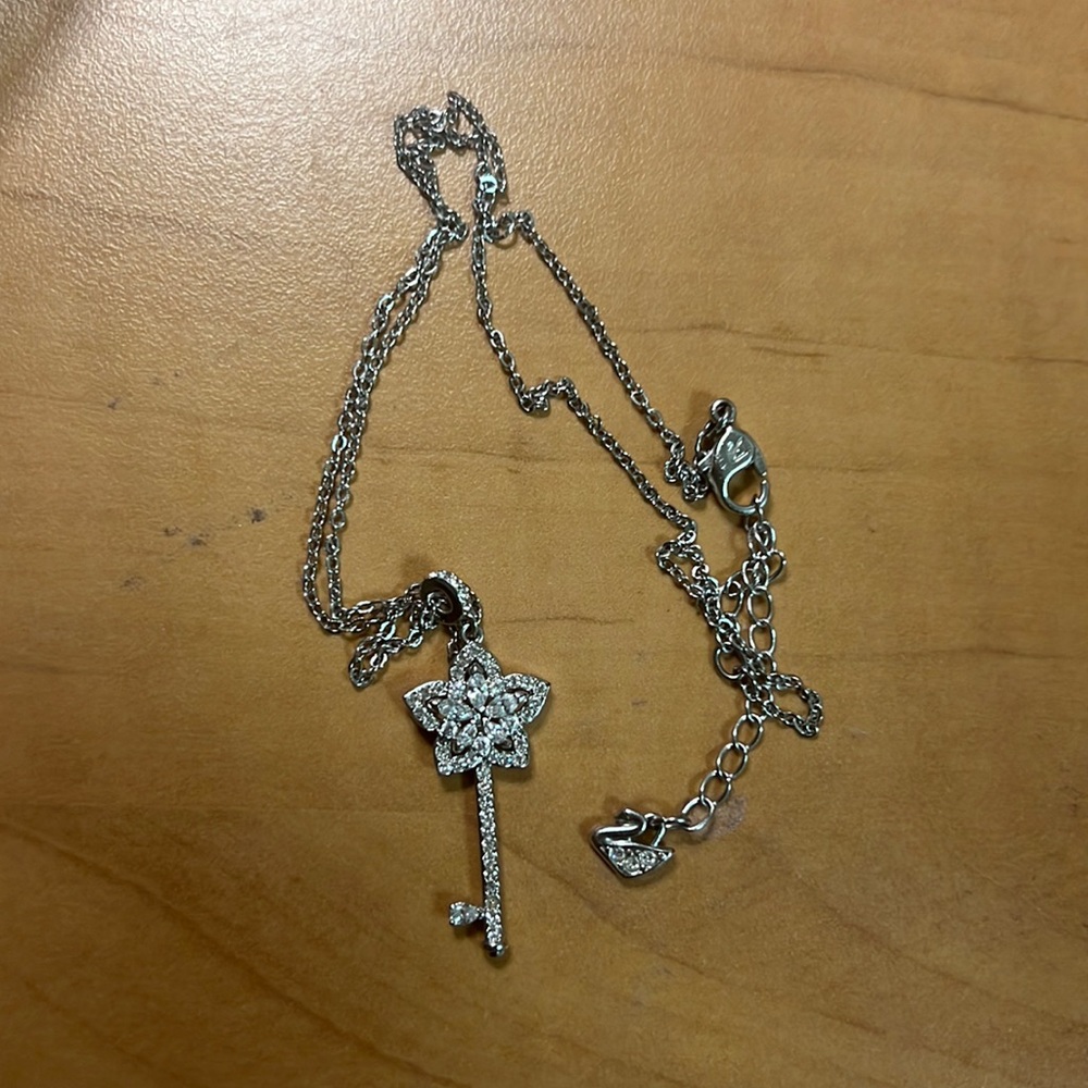 Authentic Swarovski key necklace, real crystals, in good condition